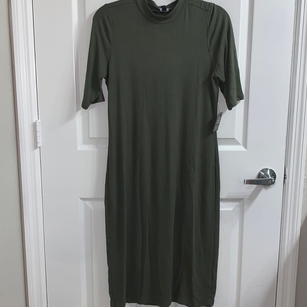 Express Mock Neck Three Quarter Sleeve Army Green Maxi Dress Size L- Brand New